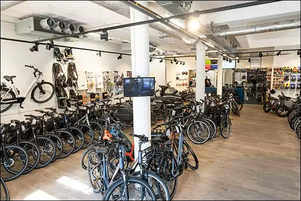 bike rental shop black bikes haarlem
