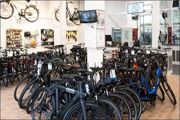 black bikes electric bike rentals oud zuid