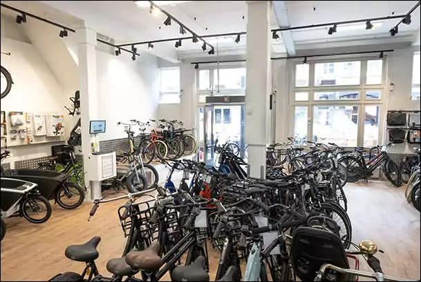 black bikes olympic stadium amsterdam