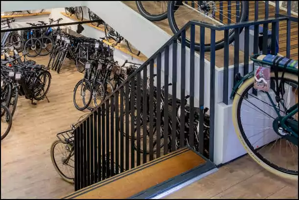 black bikes rental options zuidas