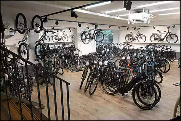 black bikes rentals amsterdam south zuidas