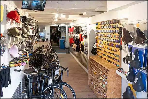 black bikes rentals Rembrandtplein amsterdam