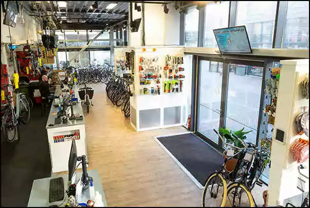 black bikes store amsterdam oost muiderpoort