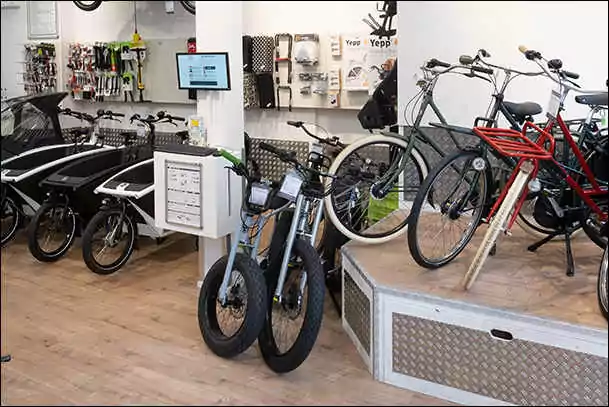 various bike rentals amsterdam oud zuid
