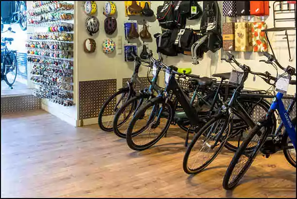 bike rentals near amsterdam central station