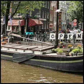 7: Houseboat Museum