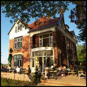 8: 't Huis aan de Amstel